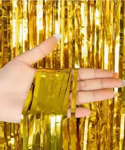 Шторка з дощику золота